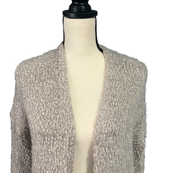 debut | Women's Neutral Gray Beige Fuzzy Eyelash Pockets Open Cardigan Sz M - Picture 2 of 4